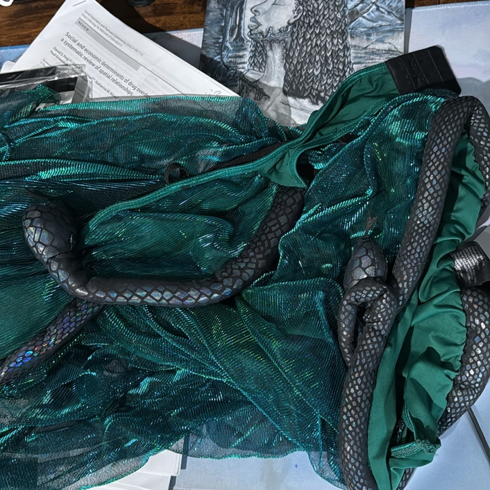 Costume Medusa available size XS/Small - Picture 8 of 8